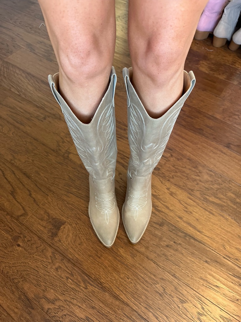 Women's Beige Western Boots - Picture 3 of 4